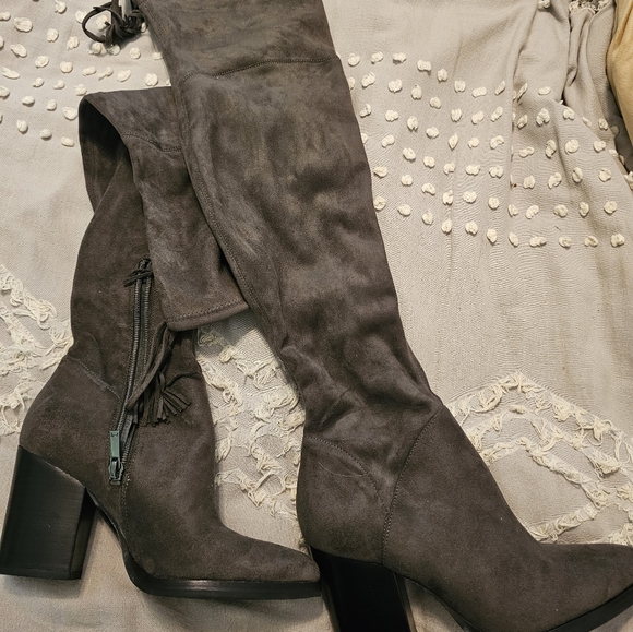 Marc fisher over the knee boots - Picture 3 of 5